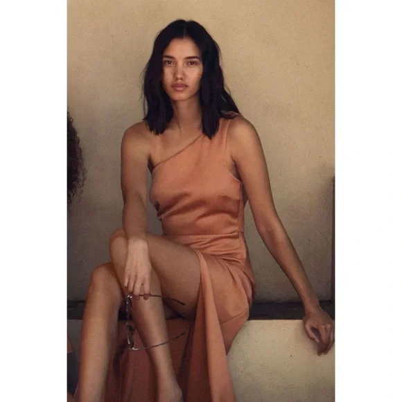 BHLDN Bridesmaid Dylan One Shoulder Satin Side Slit Maxi Dress Grown Size 8 NWT BHLDN Bridesmaid Dylan One Shoulder Satin Side Slit Maxi Dress Grown Size 8 NWT